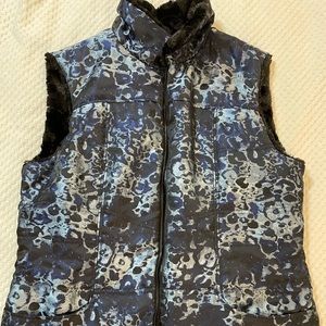 Reversible winter vest.